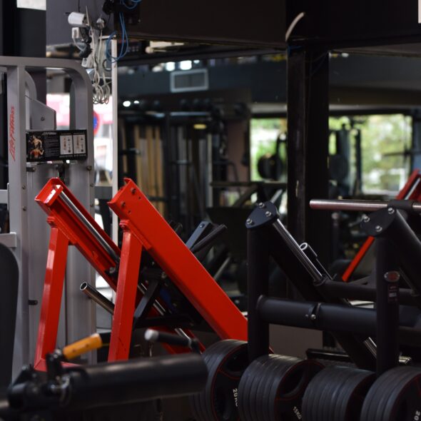 MegaFit – EMS με ατομικές συνεδρίες προπόνησης EMS και διαθέσιμα πακέτα 1 και 10 επισκέψεων.