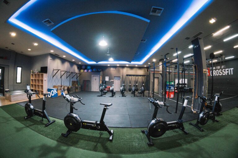 TFL Human Performance – Basic Pack με fitness classes, χρήση εγκαταστάσεων και πακέτα διάρκειας 1 ή 3 μηνών.