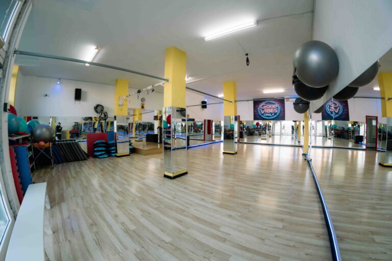 Mega Fit – Basic Pack Μαθητικό Προγράμματα: TRX, Pilates, Aerobic και Zumba για μαθητές.