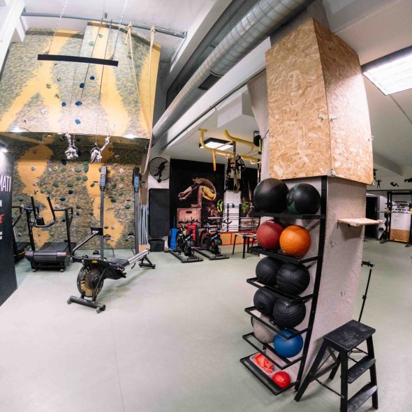 Εν Σώματι – Basic Pack: Συνδρομή με open gym και συμμετοχή σε έως 3 προγράμματα την εβδομάδα