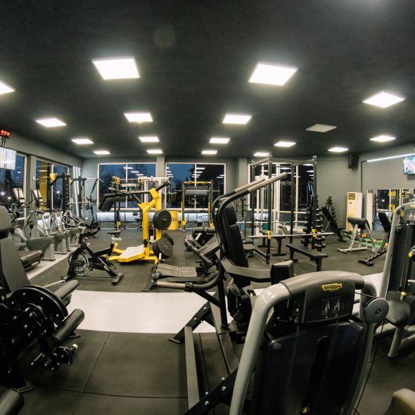 The Warehouse Gym – Basic Pack Σώματα Ασφαλείας: Συνδρομή με πλήρη χρήση εξοπλισμού & ειδικά τμήματα για ένστολους