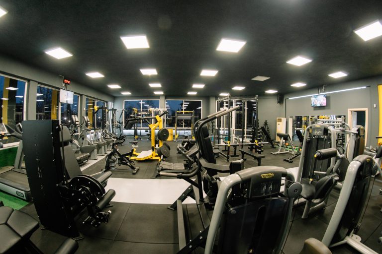 The Warehouse Gym – Basic Pack Σώματα Ασφαλείας: Συνδρομή με πλήρη χρήση εξοπλισμού & ειδικά τμήματα για ένστολους