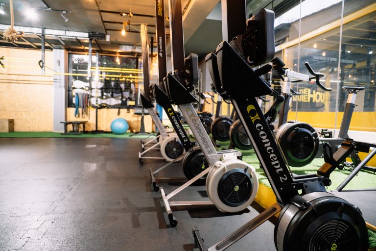 The Warehouse Gym – Cross Training Μαθητική: Συνδρομή με απεριόριστες CrossFit συνεδρίες και εξειδικευμένα προγράμματα