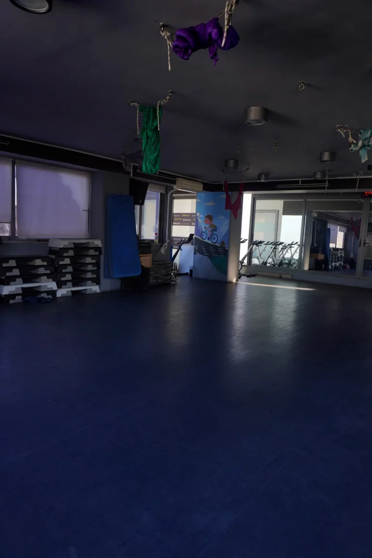 Υγεία και Διάπλαση Gym – Ομαδικά προγράμματα: Pilates Mat, Total Body, Cross Training, ABS & HIPS