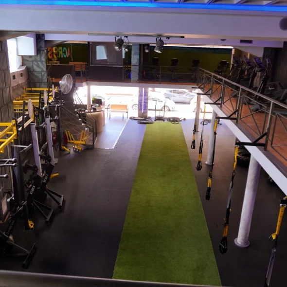 Golden Clubs – UNTHING REBEL(12 Μήνες) με Pilates Reformer, Cross Training, Gym και Family Passes.