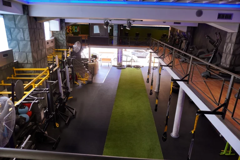 Golden Clubs – UNTHING REBEL(12 Μήνες) με Pilates Reformer, Cross Training, Gym και Family Passes.