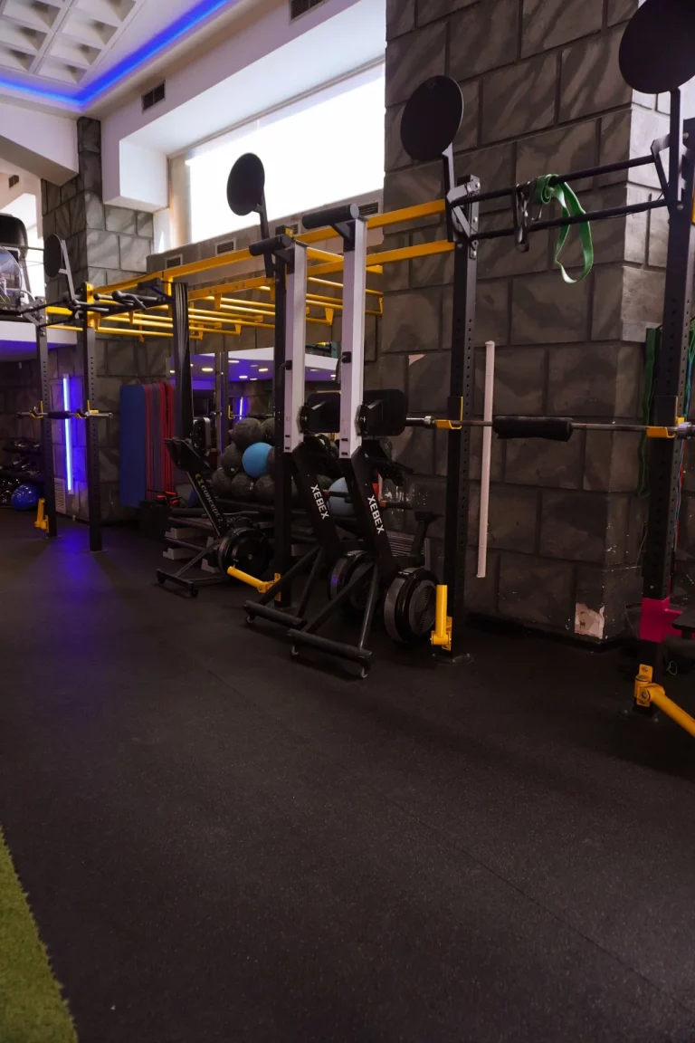 Golden Clubs – ACROSS CHAMPION (12 Μήνες): Συνδρομή με A-CROSS, Gym, Groups και έξτρα δώρα για υποστήριξη και κοινωνική προπόνηση.