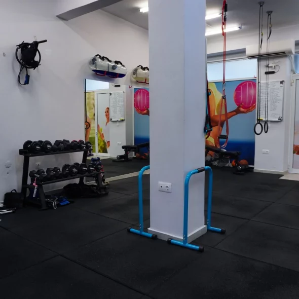 Askisi Fitness Place – Group Training 3–4 ατόμων: συνδρομές 1 και 5 συνεδριών με καθοδήγηση σε μικρή ομάδα