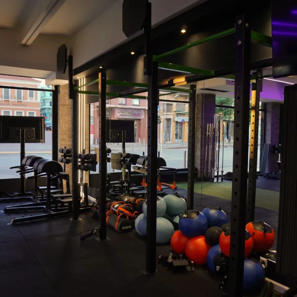 UNTHINK FITNESS REPUBLIC – Across Champion Φοιτητικό (12 Μήνες) προπόνησης χωρίς περιορισμούς για φοιτητές.