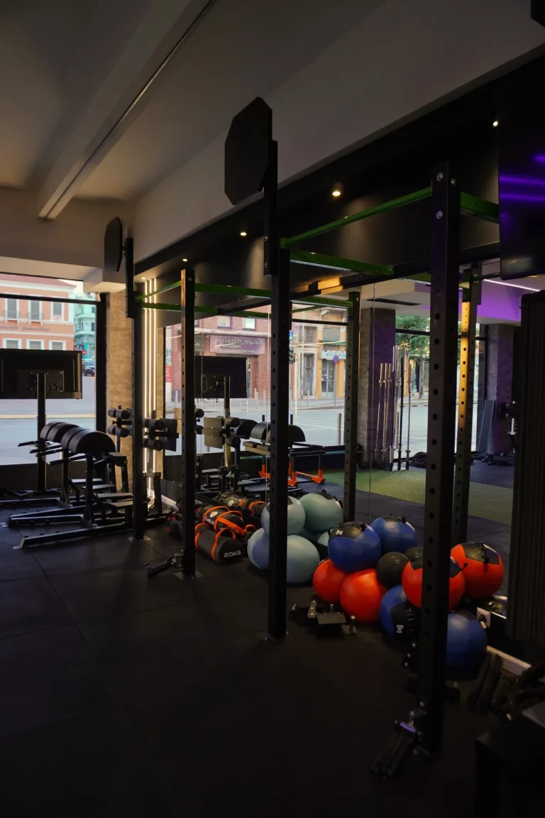 UNTHINK FITNESS REPUBLIC – Across Champion Φοιτητικό (12 Μήνες) προπόνησης χωρίς περιορισμούς για φοιτητές.