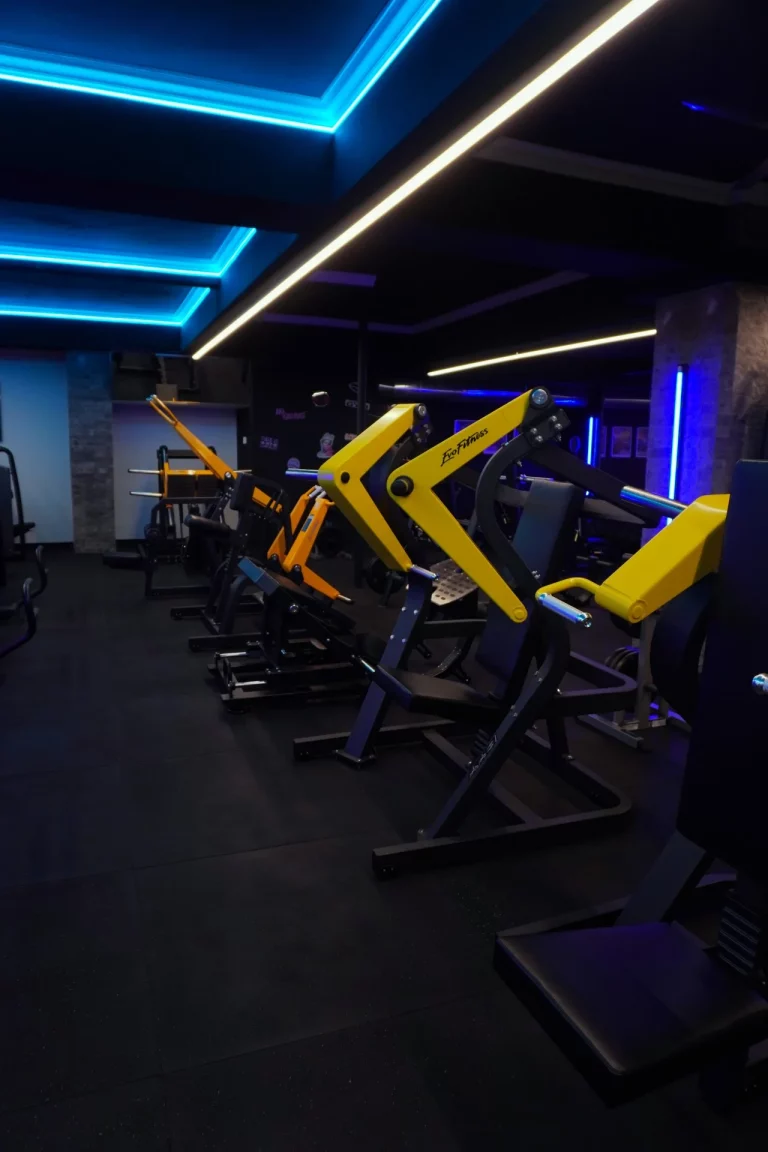 UNTHINK FITNESS REPUBLIC – UNTHINK REBEL (12 Μήνες): απεριόριστη συνδρομή με Pilates Reformer, A-Cross, Groups & Gym.