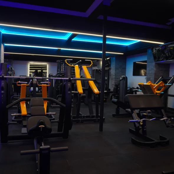 Unthink Fitness Republic – Fitness Spark (12 Μήνες): 12μηνη συνδρομή με απεριόριστη πρόσβαση σε Gym, Groups, Cardio + ΔΩΡΟ 1 μήνα A-Cross και Family Passes.