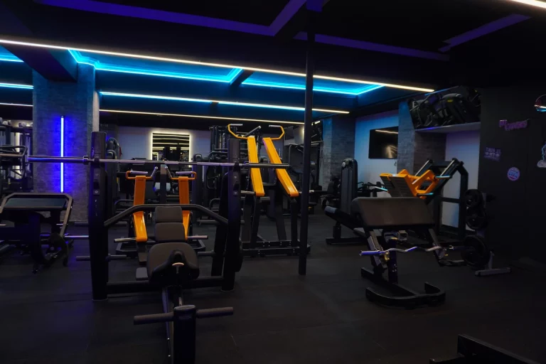 Unthink Fitness Republic – Fitness Spark (12 Μήνες): 12μηνη συνδρομή με απεριόριστη πρόσβαση σε Gym, Groups, Cardio + ΔΩΡΟ 1 μήνα A-Cross και Family Passes.