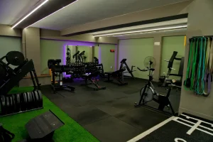 SelfMade Fitness Hub – Mini Group + Cross Training Combo