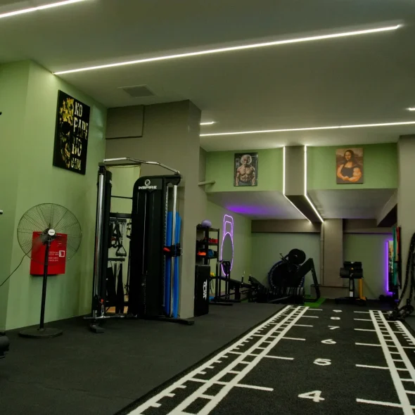 SelfMade Fitness Hub – Mini Groups: Μηνιαίες συνδρομές 4 έως 16 προπονήσεων για 1 έως 4 φορές την εβδομάδα. Εξατομικευμένη προπόνηση σε δυναμικό group περιβάλλον.