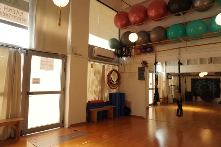 ΧΟΡΙΚΑ – Παραδοσιακοί Χοροί: Μηνιαία συνδρομή 20€. Μαθήματα ελληνικών παραδοσιακών χορών για όλες τις ηλικίες, σε ένα ζωντανό και αυθεντικό περιβάλλον.