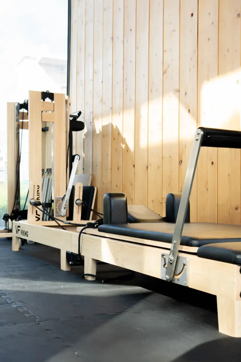 K.L.P Alternative Fitness – Personal Pilates Reformer. Εικόνα από τις συνεδρίες Pilates Reformer με τις μηνιαίες προσφορές του στούντιο.