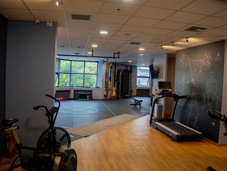 North Personal Trainers - Full Personal Training. Εικόνα που παρουσιάζει την εμπειρία της προσωπικής προπόνησης 1-προς-1.