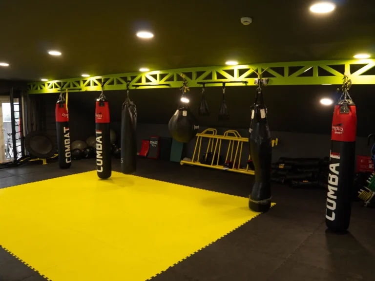 Titans Gym - SR - Πολεμικές Τέχνες. Φωτογραφία από τον χώρο προπόνησης των μαχητικών τεχνών του γυμναστηρίου.