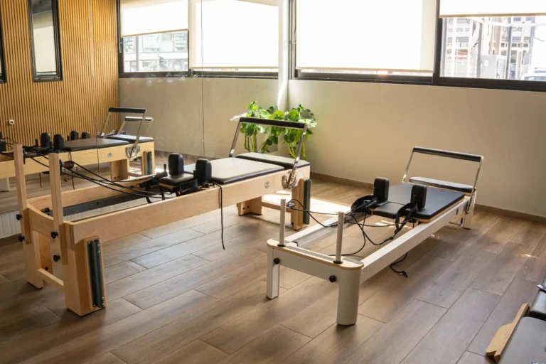 Ο τρέχων τιμοκατάλογος για SCI Physical Academy – Pilates Reformer (Μηνιαίες Συνδρομές) με αναλυτικές τιμές για 1, 2 ή 3 φορές την εβδομάδα.