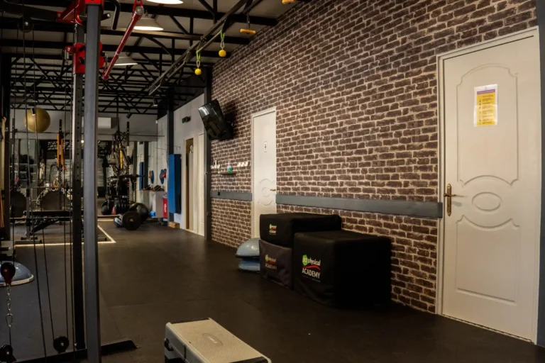 Ο επίσημος τιμοκατάλογος για SCI Physical Academy – Soccer Academy Mini Group (Συνδρομές) με τις σωστές τιμές (25€ και 190€) για ομαδική προπόνηση.