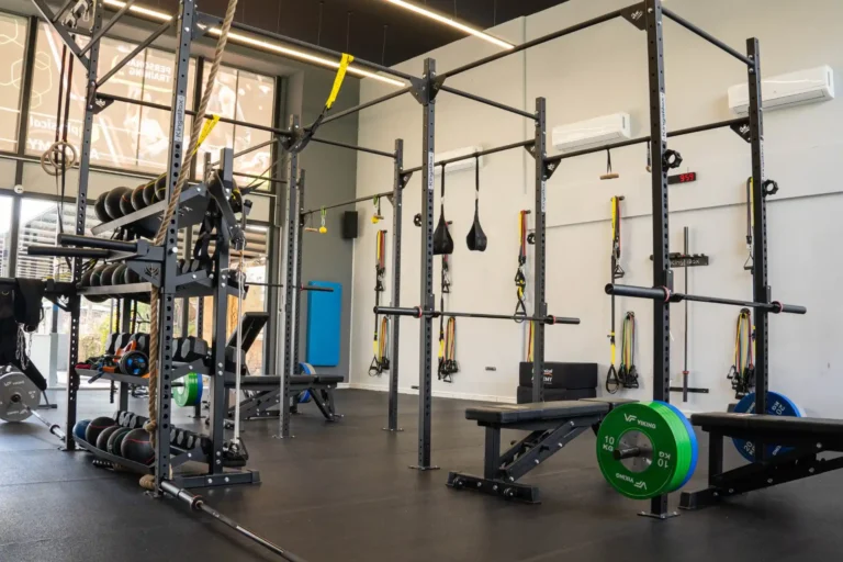 Ο τρέχων τιμοκατάλογος για SCI Physical Academy – Fitness Academy Mini Group (Συνδρομές) με αναλυτικές τιμές ανά εβδομάδα και κόστος ανά προπόνηση.