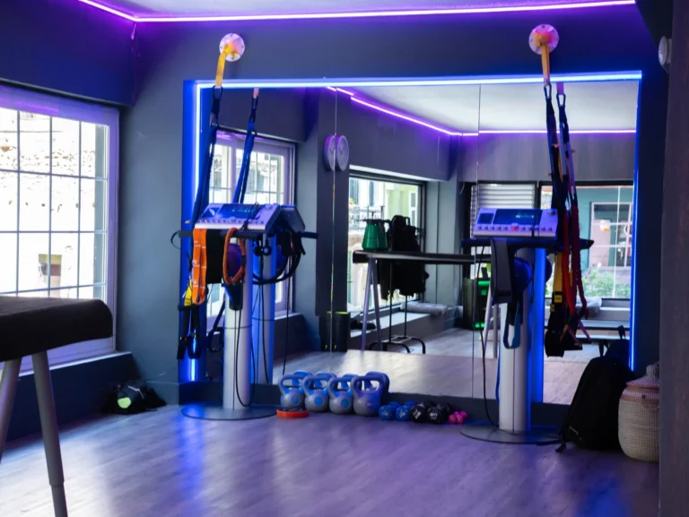 Fitness Therapy Wellness Club - EMS Sculpting Pro IV. Επαναστατική τεχνολογία Sculpting για άμεση σύσφιξη και λιποδιάλυση σε συνεδρίες των 30 λεπτών.