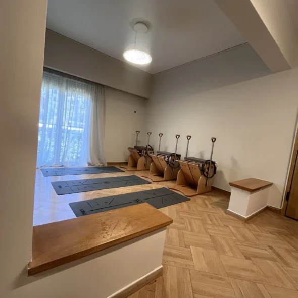 Noesis Pilates - Pilates Mat – ομαδικό μάθημα Mat Pilates στο στούντιο